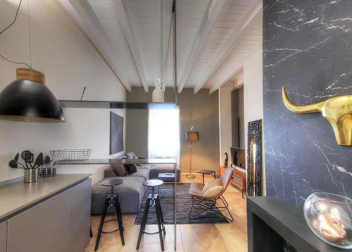 Urban Central Suites